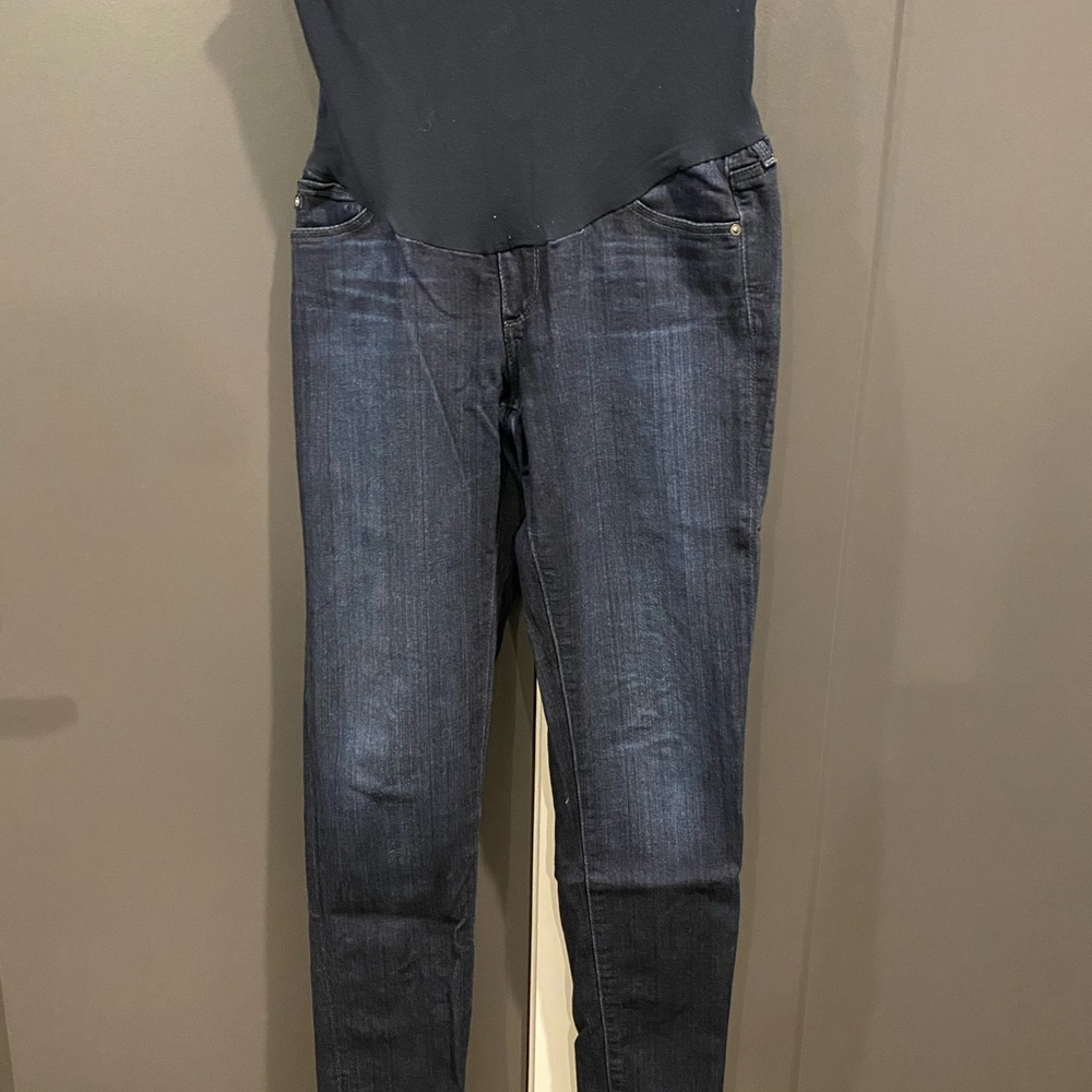 AG Maternity jeans 28R
